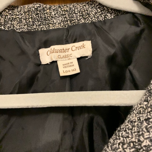 Tweed short sleeve blazer... so beautiful on! - Picture 2 of 5